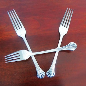Gorham Grande Quintette Stainless Flatware 3 Dinner Forks Glossy 18/8 Discontinued 2001-2004, Vintage Silverware