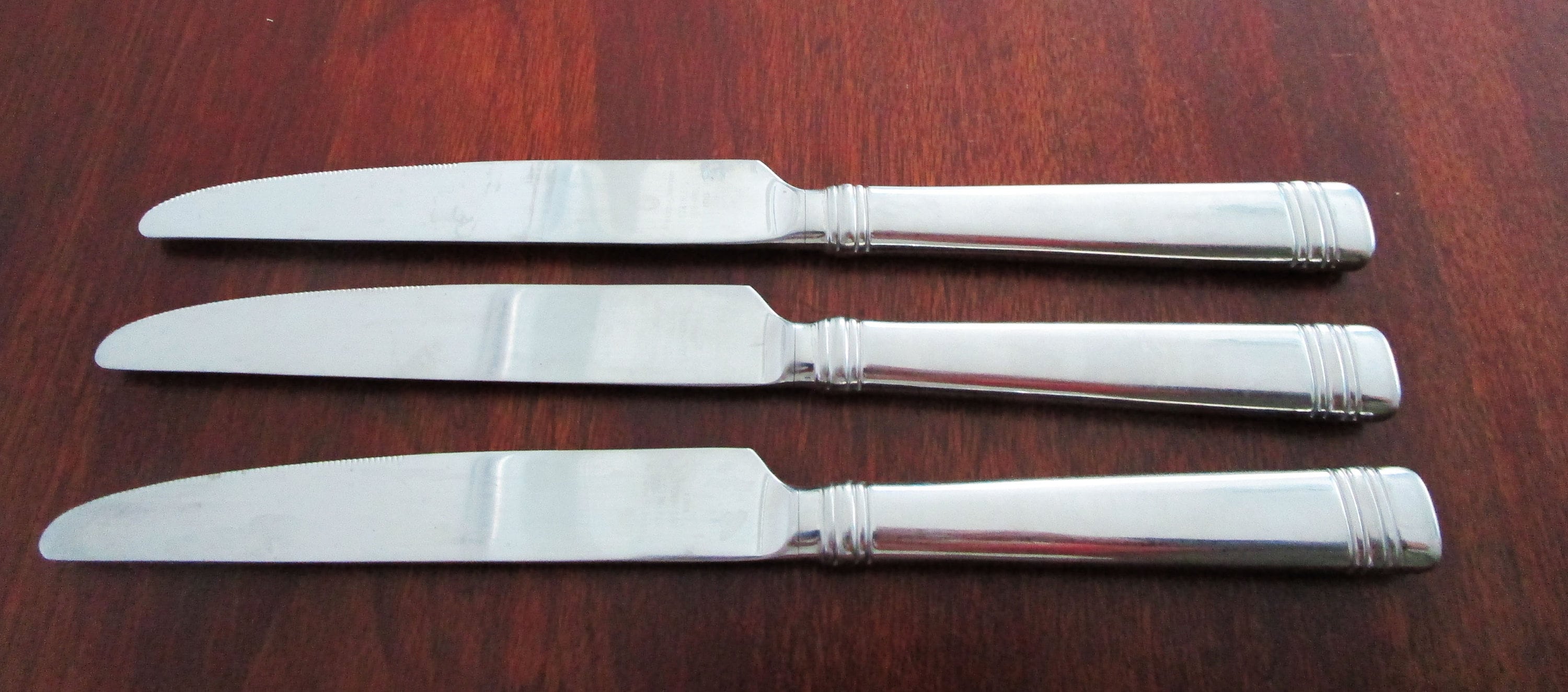 2 X Sets of Four 8 Reed & Barton Golden Jubilee Steak Knives Stainless  Steel 24k for sale online