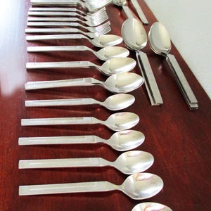 Flatware Industrial Modern Stainless Flatware 18/0 SET 48 PCS Service for 6+ (minus 1 Salad Fork) Hostess Set Geometric Korea
