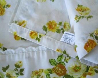 Vintage Twin Flat Sheet 1959s Tastemaker by Stevens Yellow Rose White Lace Border PERCALE, NOS Retro Linens Made in USA