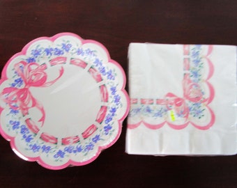Vintage 1970s Pink Paper Plates and Napkins by Contempo Pretty Violets, Plastic Coated 8 inch Plates, Kids Birthday Party NOS