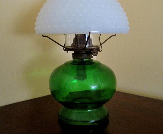 Green Emerald Oil Lamp Milk Glass Hobnail Shade Eagle - Green Milk Glass Oil Lamp Green Emerald Oil Lamp Milk Glass Hobnail Shade Eagle - Green Milk Glass Oil Lamp