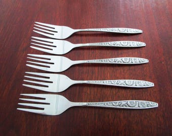 SBS Solingen Cutlery Set 12 Person 70 Pieces Cutlery Case SBS Solingen Cutlery Set 12 Person 70 Pieces Cutlery Case