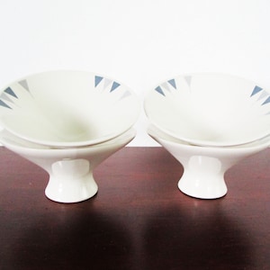 MCM Atomic Pyramid Bowls by Iroquois Pottery Gray Design, 1950s Footed Appetizer Bowls, Dessert Sherbert Bowls, Impromptu Ben Seibel