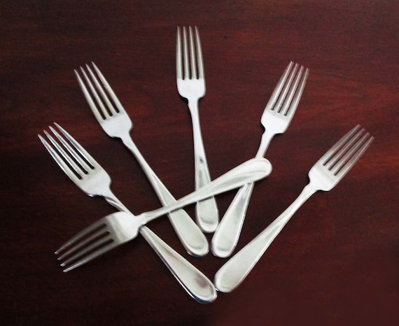 Oneida B322006B Savor Everyday Flatware Dinner Forks, Set Of 6, 18/0 Stainless Steel, Silverware Set, Dishwasher Safe