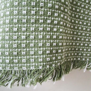 Vintage Green White Woven Tablecloth Rectangle Waffle Weave Fringed 46x60", 100% Cotton,  Kitchen Dining Room Decor