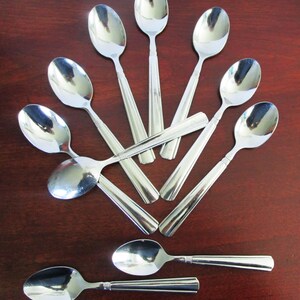 Set of 10 Spoons Pfaltzgraff KENILWORTH Stainless 2 Teaspoons 8 Soup Spoons Flatware Discontinued