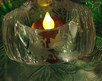 Vintage Barrel Shaped Etched Glass Votive Holder
