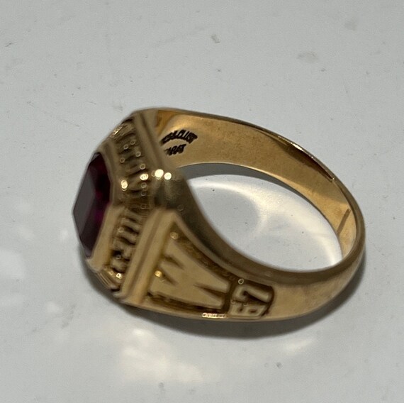 1967 Girl's Class Ring High School Gem