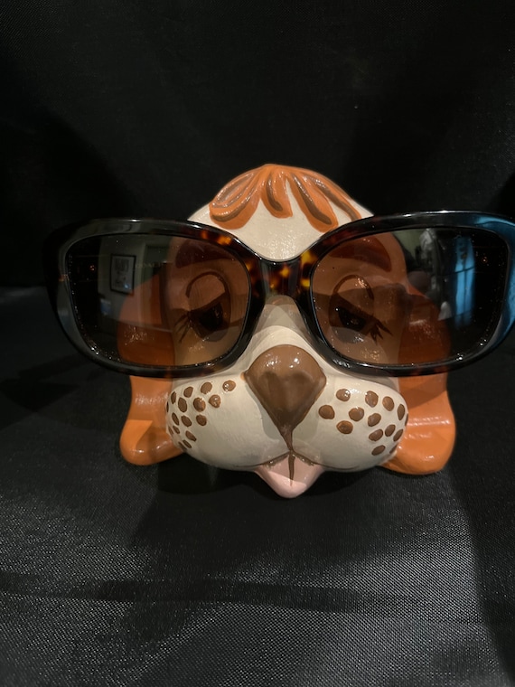 Peepers Eye Glass Holder Bassett Hound Dog Handcrafted Wood Stand Dog Lover  Gift