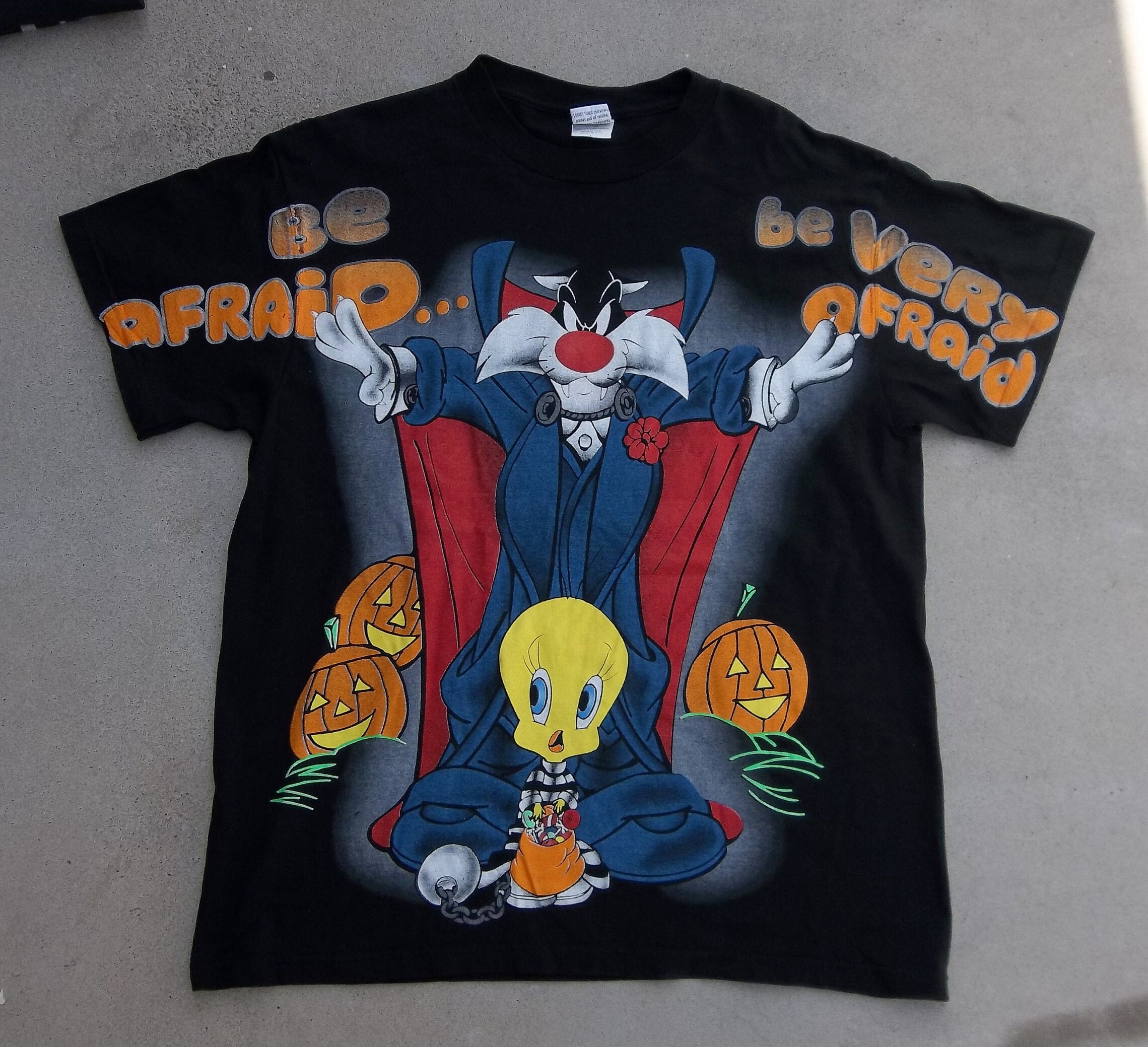 Vintage T-shirt Looney Tunes 1990s Sylvester the Cat Tweety Bird All Over  Print as Count Dracula XL All Over Print Collectors Rare Item - Etsy