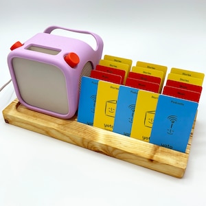Yoto Player Dock (1re/2e génération) ; support en bois pour lecteur Yoto et cartes audio.  Personnalisable !