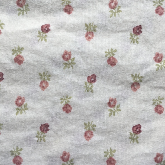 Vintage Marcus Brothers 100/% cotton Fabric Greens on White Background