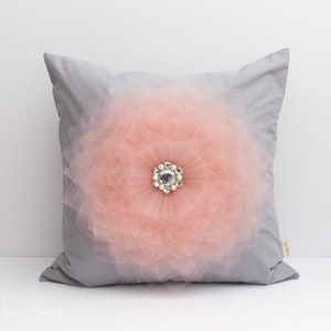 Light peach throw pillows clearance