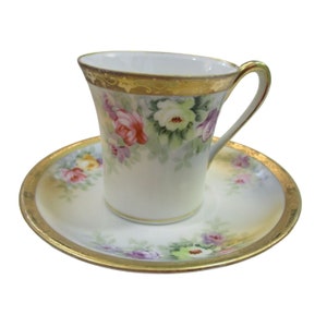 Rose Spray Gold Trim Antike Morimura Noritake Schokolade Mokkatasse und Untertasse Set mit M im Kranz Handgemalt Nippon circa 191