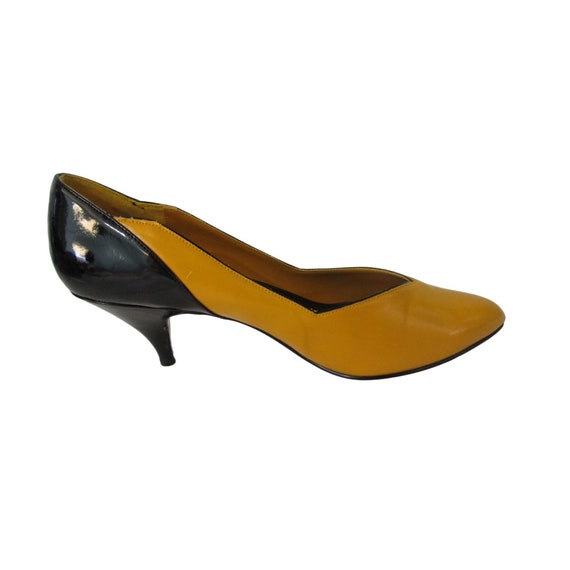 Mustard Black Colorblock 1980's Heels New Directi… - image 6