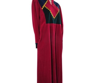 Vintage Vanity Fair Womens Long Sleeve Red Housecoat Gown Chevron Accents Size S