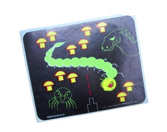 Vintage Atari Centipede-klistermärke från JBJ Quality Products Inc. Tryckt i USA Retro Gaming samlardekal