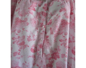 控えめなフランネルナイトガウン ピンクローズ ナショナル レディース