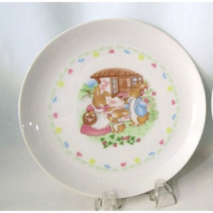 Charming Bunny Family Gathering Easter Eggs Vintage Plate Japan EUC