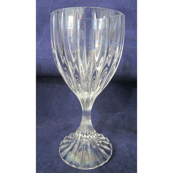 Cristal d'Arques Boulevard Wine Glass Vertical Oval Lines Cuts EUC Retired