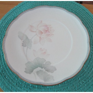 Vintage Noritake Garden Empress Dinner Plate Bone China Floral Retired GUC