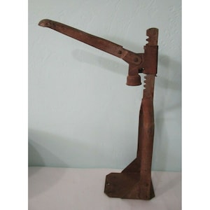Vintage Wine Bottle Cork Press Bottle Capper Operates Rustic Farmhouse Primitive