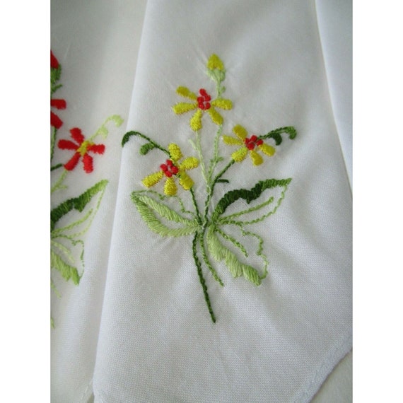 Vintage Ladies Floral Embroidered Handkerchiefs S… - image 4