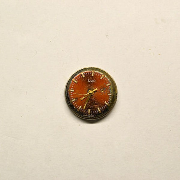 Vintage watch Luch//USSR Luch//Mechanical wristwatch//Soviet watch//Retro watch//For spares//СССР/SU//