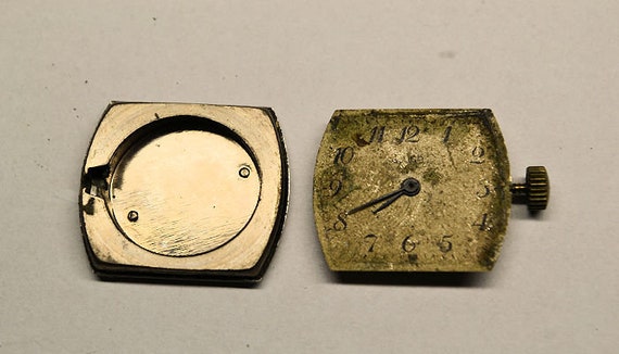 Vintage watch Luch//USSR Luch//Mechanical wristwatch//Soviet watch//Retro  watch//For spares//СССР/SU//