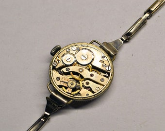 Antique Swiss watch//Mechanical wristwatch//Vintage watch//Retro watch//For spares or repair//Movement Swiss//Ladies watch//