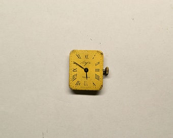Vintage watch Luch//USSR Luch//Mechanical wristwatch//Soviet watch//Retro watch//For spares//СССР/SU//