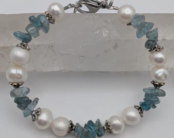 Armband zoetwaterparel en apatiet; Edelsteenarmband; Kralenarmband; Edelsteensieraden; Kralen sieraden; OOAK; Kristallen sieraden; Handgemaakt
