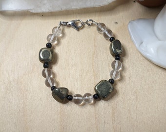 Bracciale in pirite, cristallo di rocca e tormalina nera; Braccialetto di pietre preziose; Braccialetto di perline; Gioielli con pietre preziose; Gioielli di perline