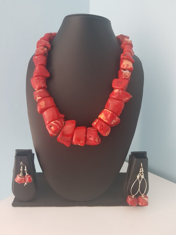 Red coral necklace and earrings deals