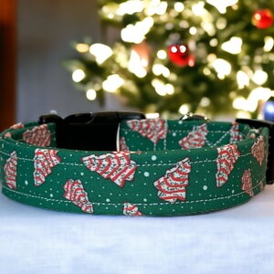 Christmas dog collar, Christmas Tree Snack Cakes, Side release adjustable collar, handmade dog collar, fabric dog collar, washable collar