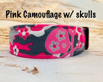 Camouflage and skulls dog collar, girl dog collar, pink dog collar, adjustable collar, washable, side release collar, camouflage, skulls