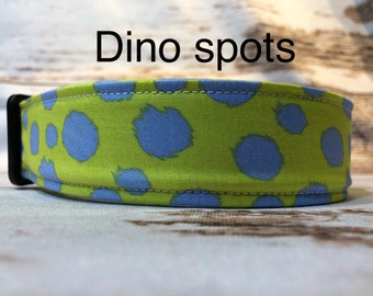 Dinosaur dog collar, dog collar, dinosaur spots, cute dog collar, adjustable, side release, fabric collar, washable dog collar, green, Dino