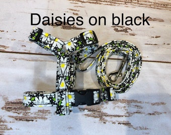 Dog harness, harness leash set, step in harness, standard harness, matching leash, adjustable harness, daisy dog harness, daisies on black