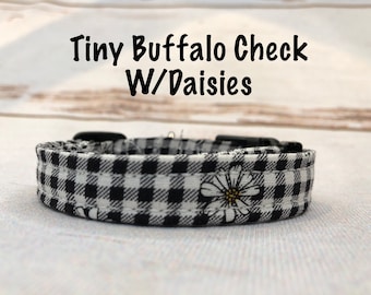 Gingham and daisy dog collar, girl dog collar, cute dog collar, side release collar, adjustable collar, gingham plaid, daisy dog collar