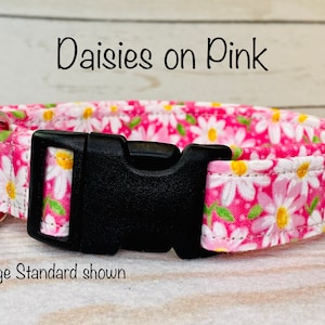 Pink daisy dog collar, daisy dog collar, pink daisies, adjustable collar, washable collar, fabric dog collar, dog collar girl, pink, white