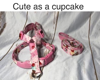 Dog harness, Harness and leash, step in harness, standard harness, dog halter, dog harness set, girl, pink, cupcakes, treats, cute cupcakes