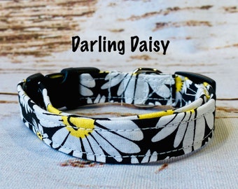 Daisy dog collar, girl dog collar, adjustable collar, washable collar, fabric dog collar, eco friendly, daisies, black, white, yellow, dog
