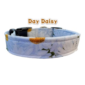 Floral dog collar, daisy dog collar, girl dog collar, handmade dog collar, custom dog collar, adjustable, washable collar, daisy print,