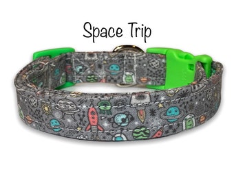 Space dog collar, alien dog collar, sci-fi dog collar, dog collar, funny dog collar, eco friendly, cat collar, adjustable, washable, aliens