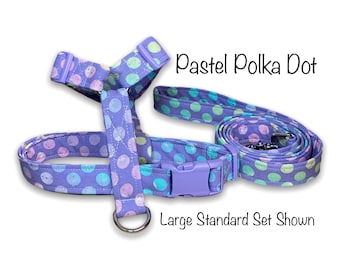 Polka dot dog harness and leash set, standard Roman harness, step in harness, matching leash, light purple, polka dots, pastel, adjustable