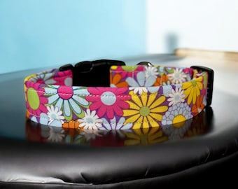 Bright floral dog collar, fabric handmade side release collar, girl dog collar, boy dog collar, custom collar, washable & adjustable collar