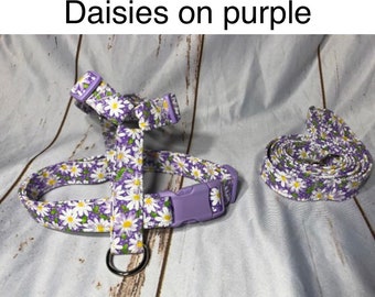 Dog harness, Harness and leash, step in harness, standard harness, dog harness set, adjustable harness, daisy dog harness, daisies, purple