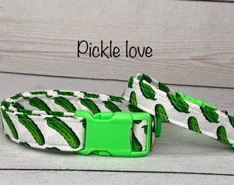 Pickle dog collar, food dog collar, funny, dog collar, green pickles, adjustable collar, washable collar, pickle lover, eco friendly collar