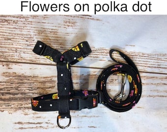 Dog harness, Harness and leash, step in harness, standard harness, dog leash, dog harness set, floral, flowers, daisies, black harness,